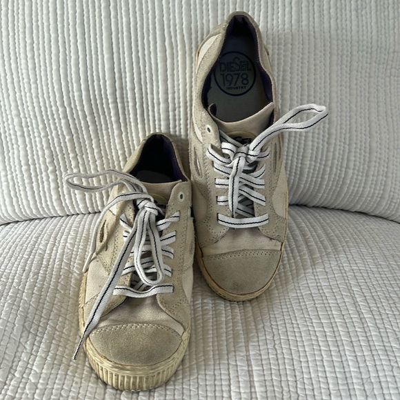 Diesel Women’s Canvas/Suede Beige Sneaker. Size 6 - Picture 2 of 8